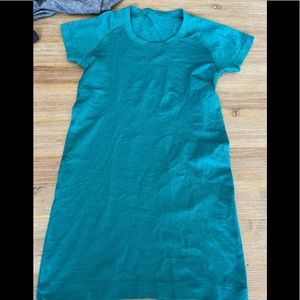 **SOLD** lululemon swiftly short sleeve